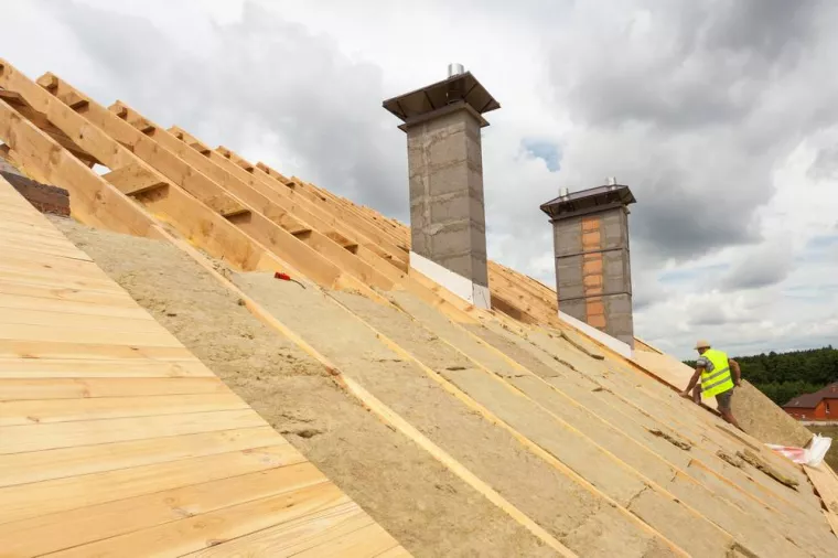 Faire appel à un professionnel pour effectuer des travaux de rénovation énergétique sur une maison de vacances à Capbreton, Capbreton, SUD-RENOV